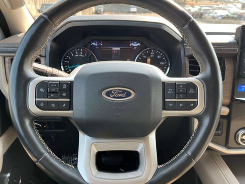 Used 2024 Ford Expedition Max Limited RWD image 31
