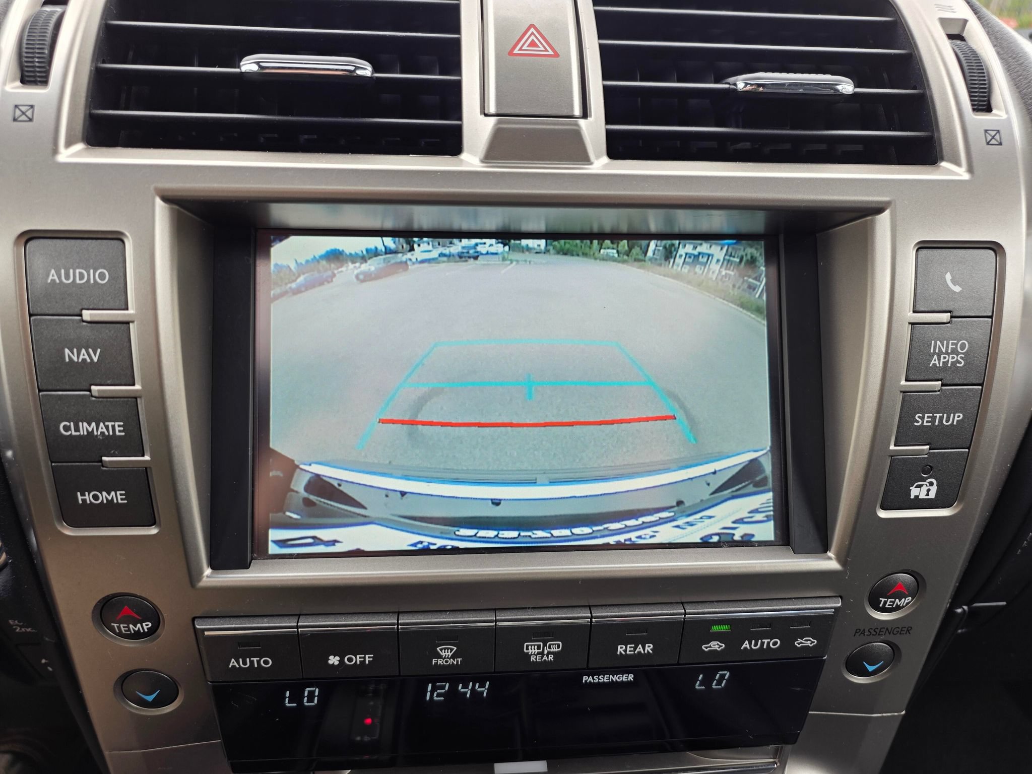 Used 2021 Lexus GX 460 Premium w/ Premium Package AWD/4WD image 15
