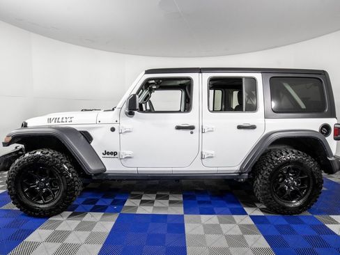 Used 2024 Jeep Wrangler Willys image 8