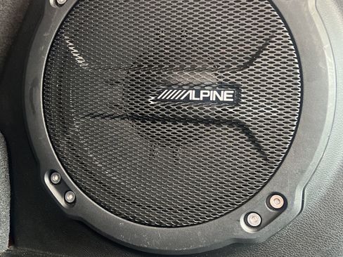 Used 2022 Jeep Wrangler Unlimited Sahara w/ Cold Weather Group image 23