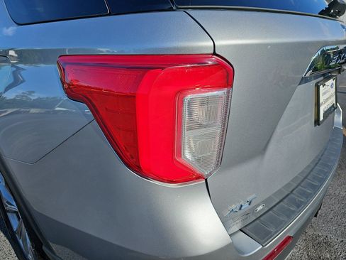 Used 2023 Ford Explorer XLT w/ Equipment Group 202A AWD/4WD image 37