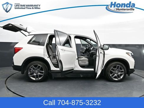 Used 2023 Honda Passport EX-L image 54