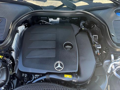 Used 2022 Mercedes-Benz GLC 300 w/ Premium Package Lite image 31