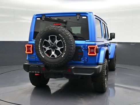 Used 2022 Jeep Wrangler Unlimited Rubicon w/ LED Lighting Group AWD/4WD image 2