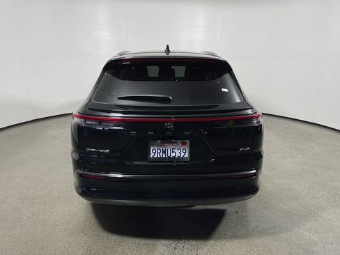 Certified 2025 Toyota Crown Signia AWD/4WD image 4