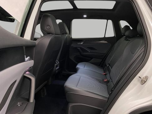 New 2026 Volkswagen Tiguan SE R-Line AWD/4WD image 20