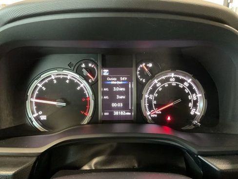 Used 2023 Toyota 4Runner TRD Off-Road AWD/4WD image 14