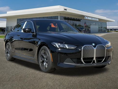 New 2026 BMW i4 eDrive40 RWD image 2