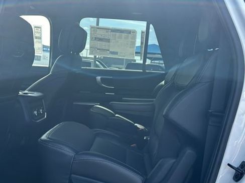 New 2026 Ford Expedition Max Platinum w/ Stealth Appearance Package AWD/4WD image 14
