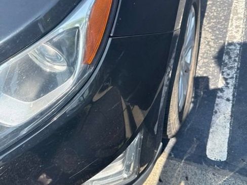 Used 2019 Chevrolet Equinox LS FWD image 15