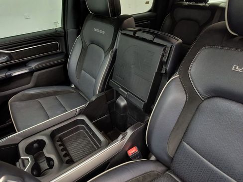 Used 2023 RAM 1500 Laramie AWD/4WD image 29