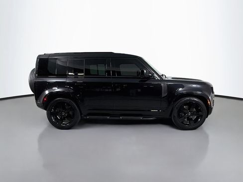 Certified 2025 Land Rover Defender 110 X-Dynamic SE AWD/4WD image 29