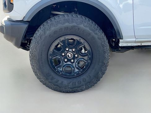 Used 2023 Ford Bronco Wildtrak AWD/4WD image 29