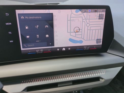 Certified 2025 BMW 228i xDrive w/ Premium Package image 23