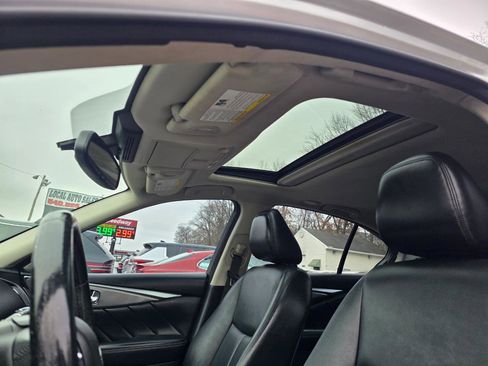 Used 2017 INFINITI Q50 3.0t Premium w/ 3.0T Premium Plus Package image 22