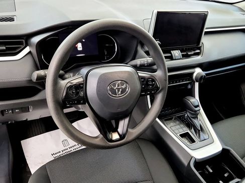 Used 2024 Toyota RAV4 LE AWD/4WD image 24