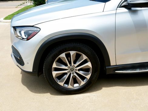 Used 2020 Mercedes-Benz GLE 350 image 4