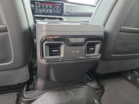 Used 2024 GMC Sierra 1500 AT4X image 35