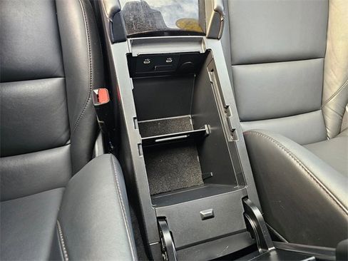 Used 2024 MAZDA MAZDA3 s image 25