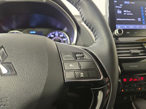 Used 2024 Mitsubishi Eclipse Cross SE image 15