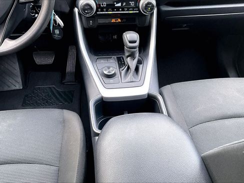 Certified 2025 Toyota RAV4 LE AWD/4WD image 17