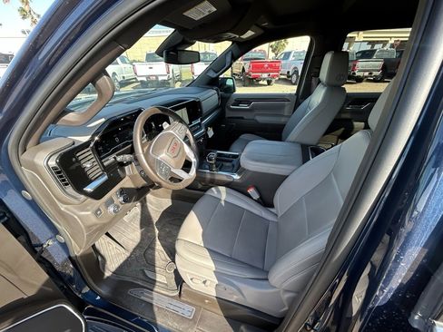 Used 2023 GMC Sierra 1500 SLT w/ SLT Premium Package image 11