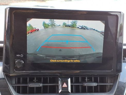 Used 2024 Toyota Corolla LE FWD image 16