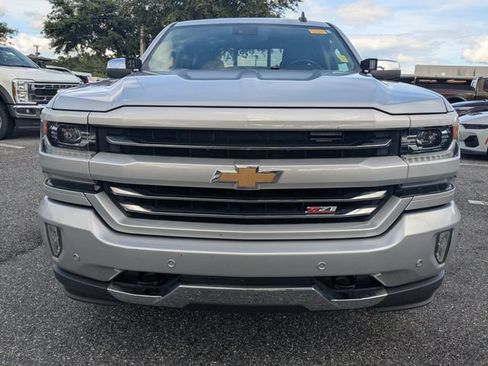 Used 2018 Chevrolet Silverado 1500 LTZ Z71 w/ LTZ Plus Package AWD/4WD image 8