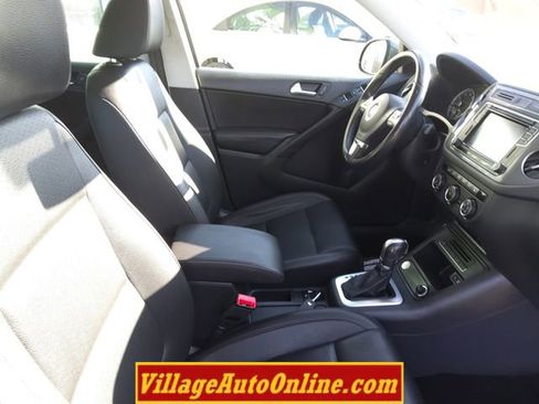 Used 2016 Volkswagen Tiguan SE image 30
