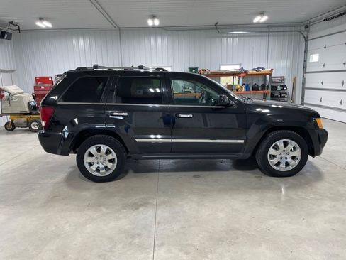 Used 2010 Jeep Grand Cherokee Limited w/ Trailer Tow Group IV AWD/4WD image 8