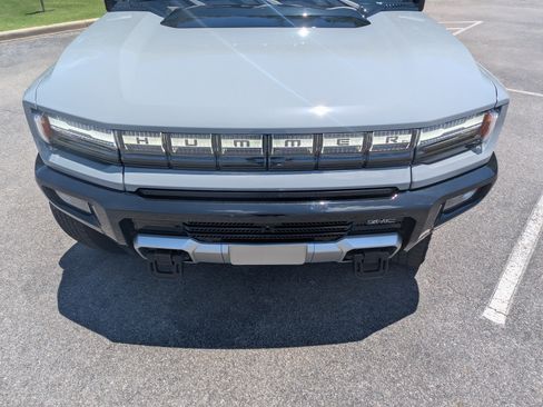 Used 2025 GMC Hummer EV 2X AWD/4WD image 12