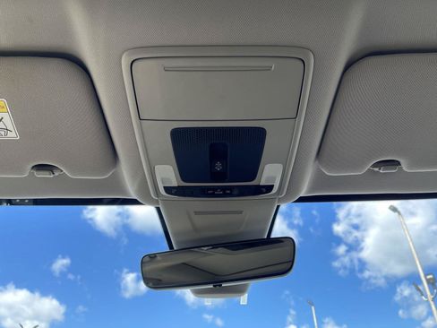 Used 2024 Honda CR-V EX-L image 12