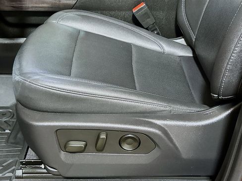 Used 2023 Chevrolet Silverado 1500 LTZ image 16