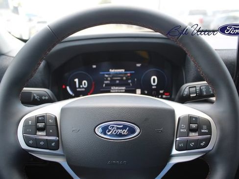 New 2026 Ford Explorer Active RWD image 15