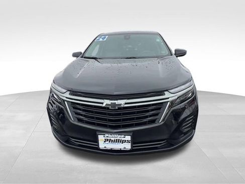 Used 2024 Chevrolet Equinox LS w/ LS Convenience Package AWD/4WD image 3