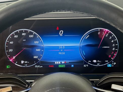 Used 2024 Mercedes-Benz GLE 450e 4MATIC w/ Warmth & Comfort Package image 16