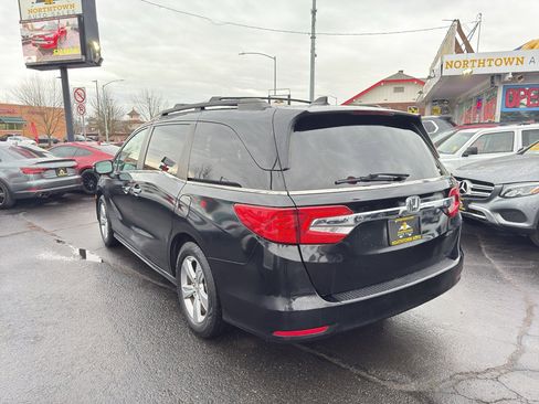 Used 2018 Honda Odyssey EX image 4