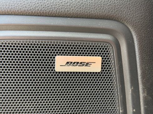Used 2018 Porsche Macan AWD/4WD image 11