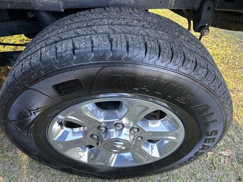 Used 2024 RAM 2500 Big Horn image 25