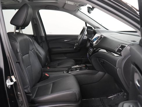 Used 2021 Honda Pilot Touring image 11