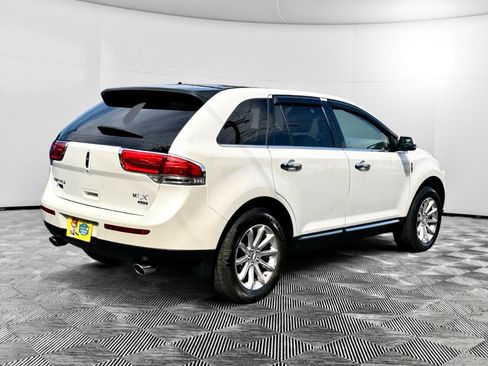Used 2013 Lincoln MKX AWD image 5