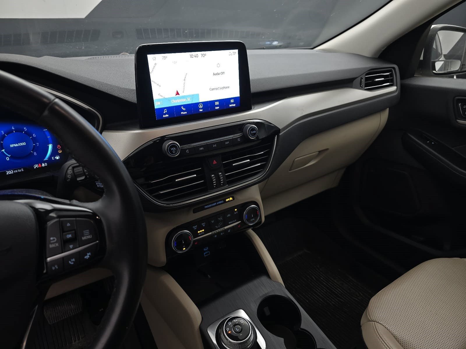 Used 2022 Ford Escape SEL w/ Technology Package FWD image 16