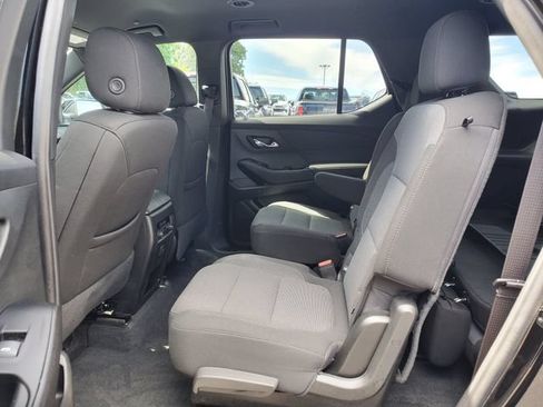 Certified 2023 Chevrolet Traverse LT FWD image 12
