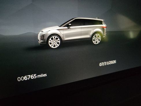 Used 2026 Land Rover Range Rover Evoque S AWD/4WD image 18