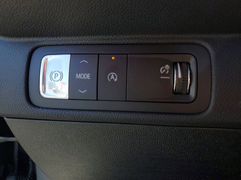 New 2026 Chevrolet Traverse LT FWD image 25