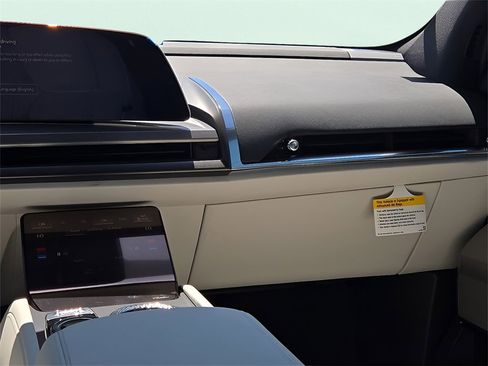 New 2026 Cadillac Vistiq Sport w/ LPO, Floor Liner Package image 21