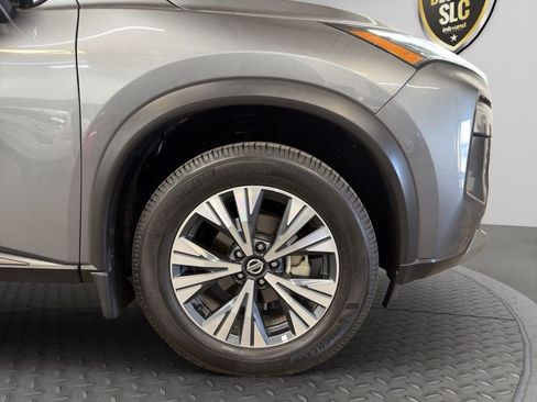 Used 2021 Nissan Rogue SV image 20