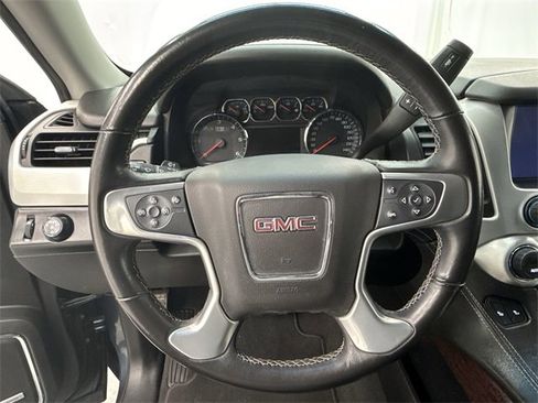 Used 2019 GMC Yukon XL SLT w/ HD Trailering Package image 14