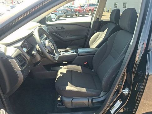 Used 2024 Nissan Rogue S AWD/4WD image 13