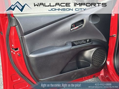 Used 2020 Toyota Prius XLE image 13